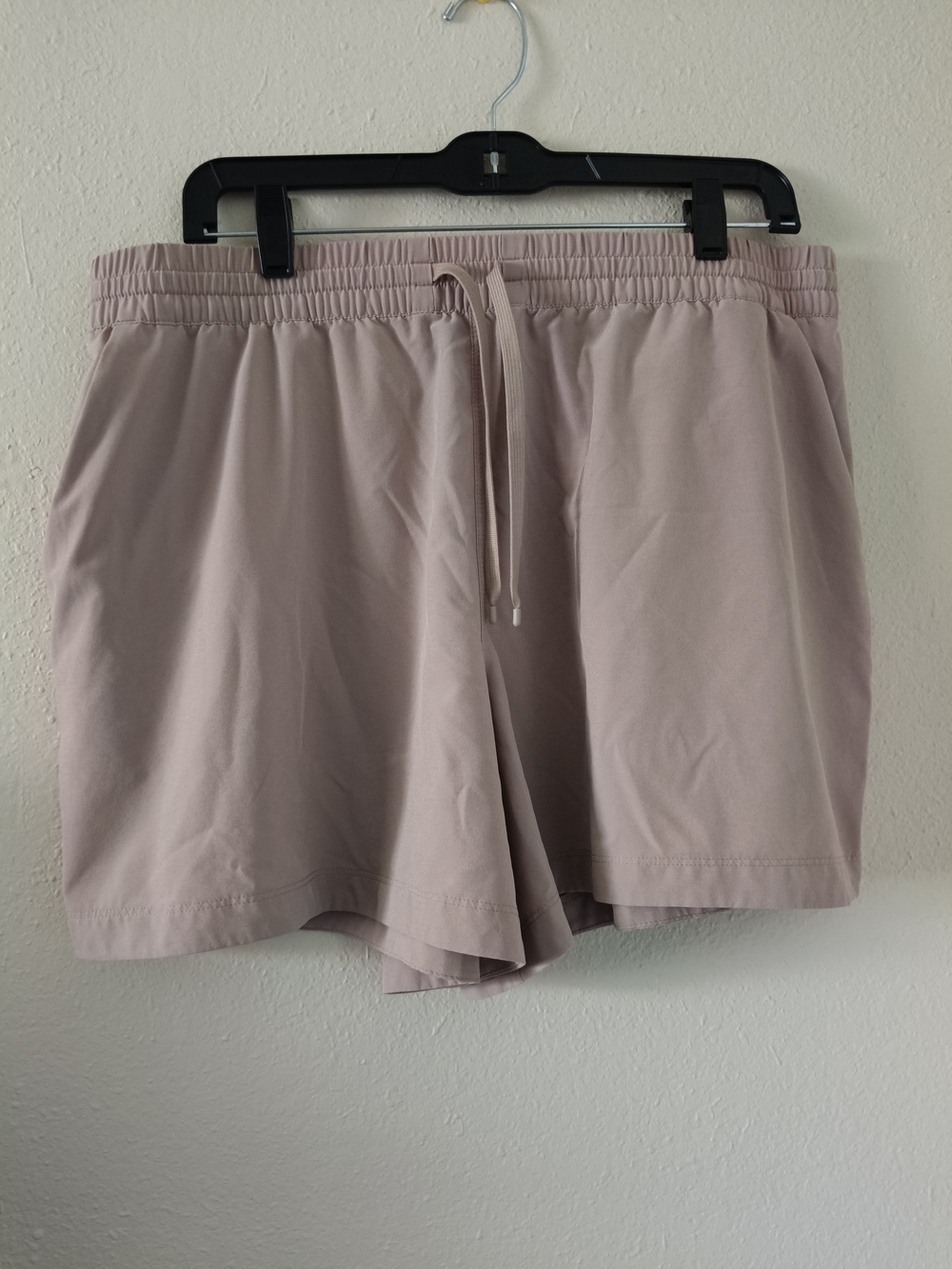 Patagonia Women's Light Mauve Athletic Drawstring Shorts